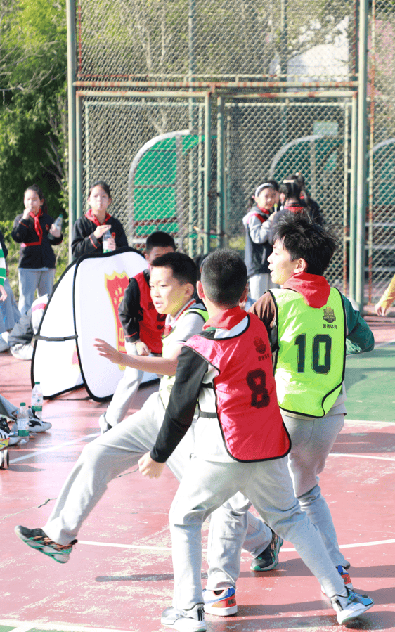 包含加拿大队观众热烈欢呼！，塔图姆迎来五赛季出色发挥赛场气氛高涨的词条