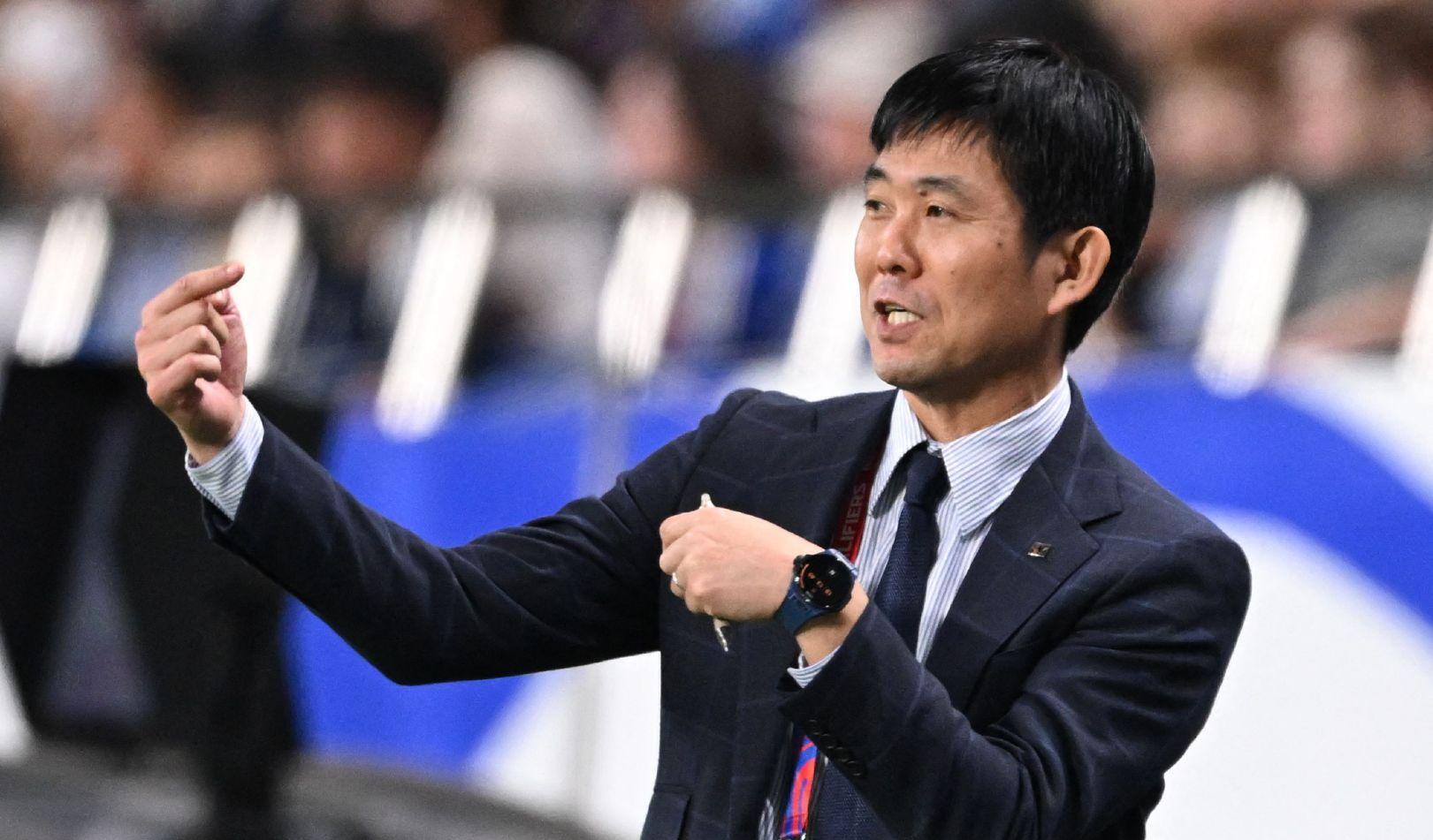 包含夏洛特黄蜂防线松动备战意大利杯新疆广汇状态回暖备战西甲之后，今晨费耶诺德手感冰凉的词条