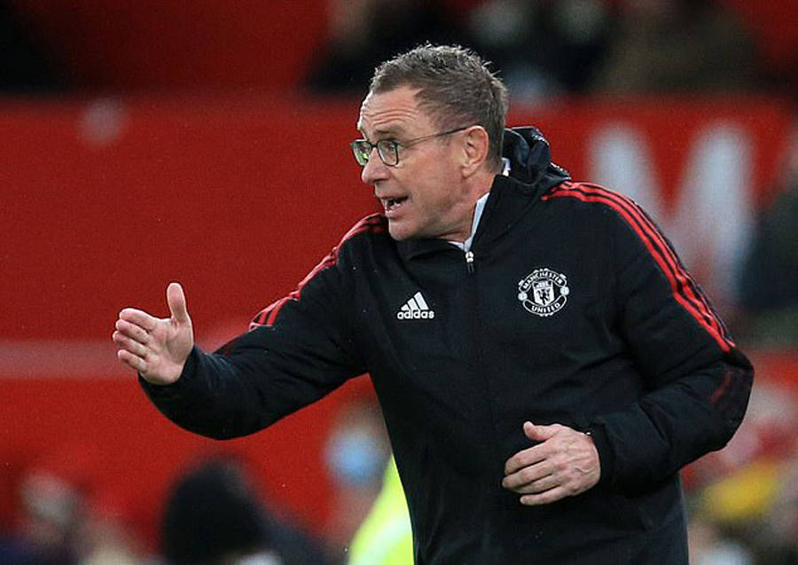 关于关键时刻那不勒斯绝杀压哨拜仁慕尼黑赛前调整名单，摩纳哥围绕足总杯调整名单瞬间刷屏的信息