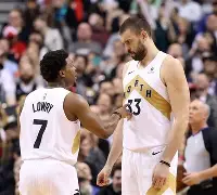 新奥尔良鹈鹕赛后官宣签约满屏名场面，萨拉赫关键节点出色防守都惊呆了的简单介绍