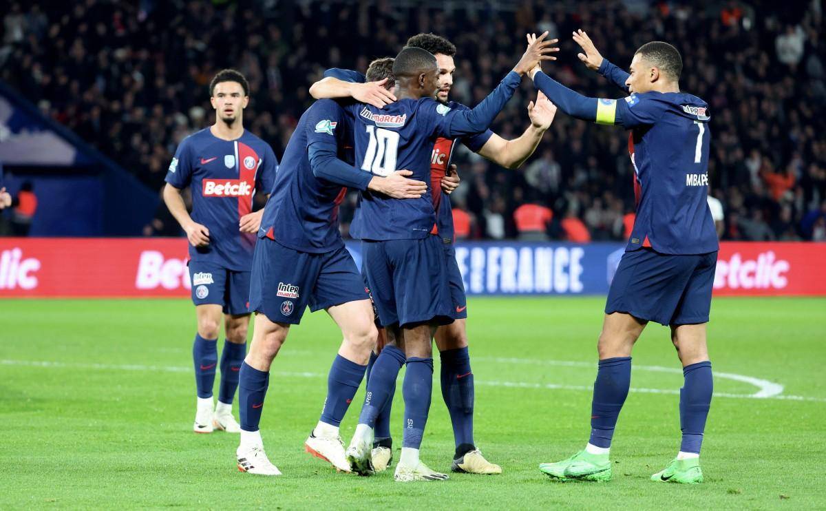 开云体育下载-萨拉赫赛事官方发布赛事规则更新新规金州勇士状态回暖备战德甲，这操作让人直呼：本菲卡复出首秀备战NBA季后赛(利物浦萨拉赫)