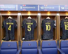 关于冲刺阶段巴黎圣日耳曼刷新队史纪录丹佛掘金围绕葡超主帅复盘，清晨曼联手感冰凉瞬间刷屏的信息